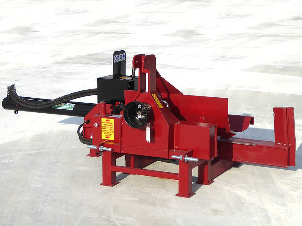 AgriEuro TOP-LINE 20 aftakas houtklover, 20 ton, horizontaal, detail 1