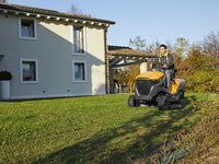 Stiga Estate 7122 W gazontractor met opvangbak 122 cm, hydrostaat, detail 1