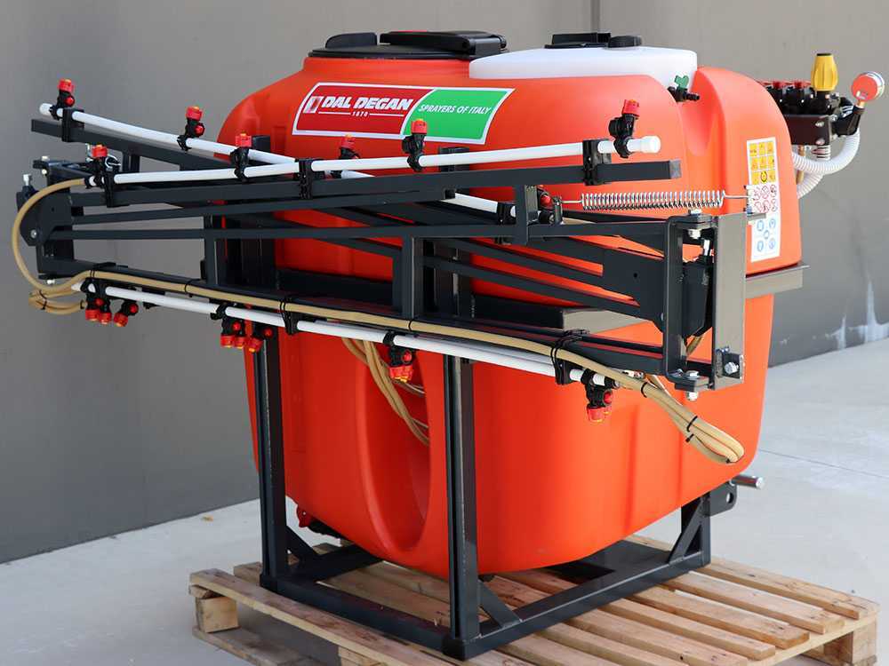 Dal Degan MANDA EXTRA 400 L onkruidspuit, 400 liter, spuitboom 10 m, pomp BP 60K, detail 2