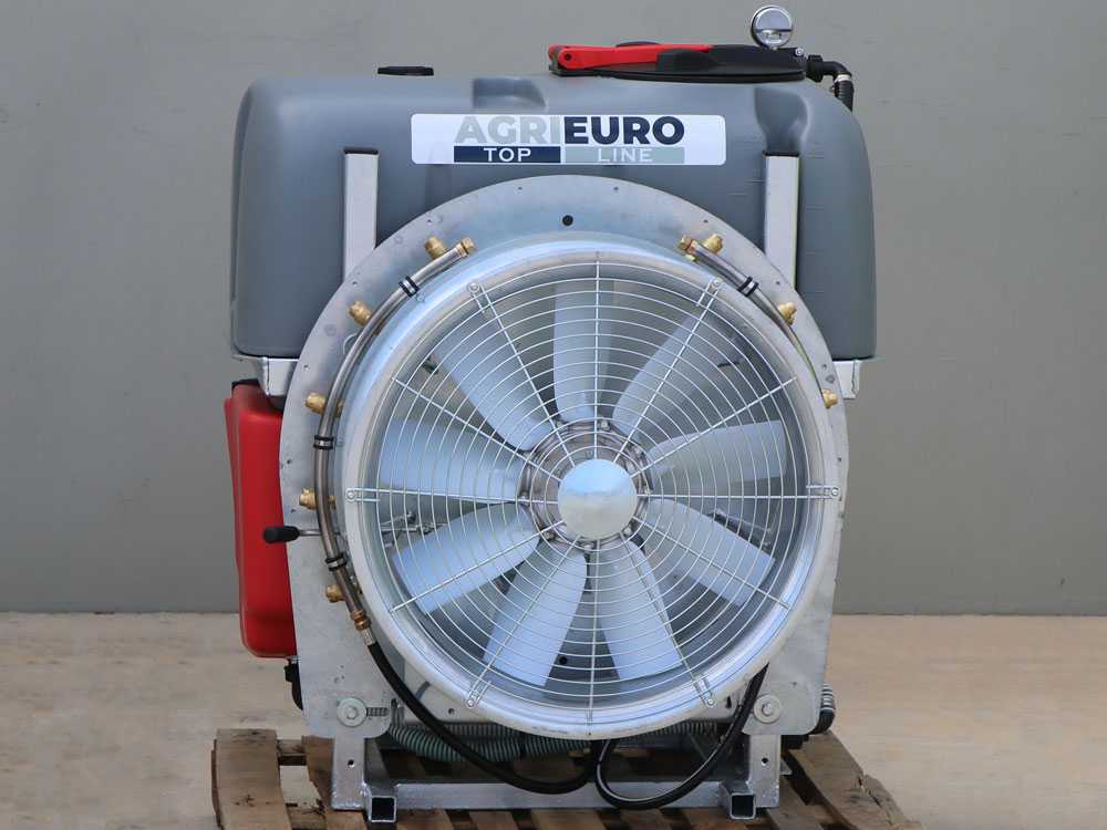 AgriEuro TOP-LINE Gray 300/70 nevelspuit, 300 liter, pomp AR713, detail 2