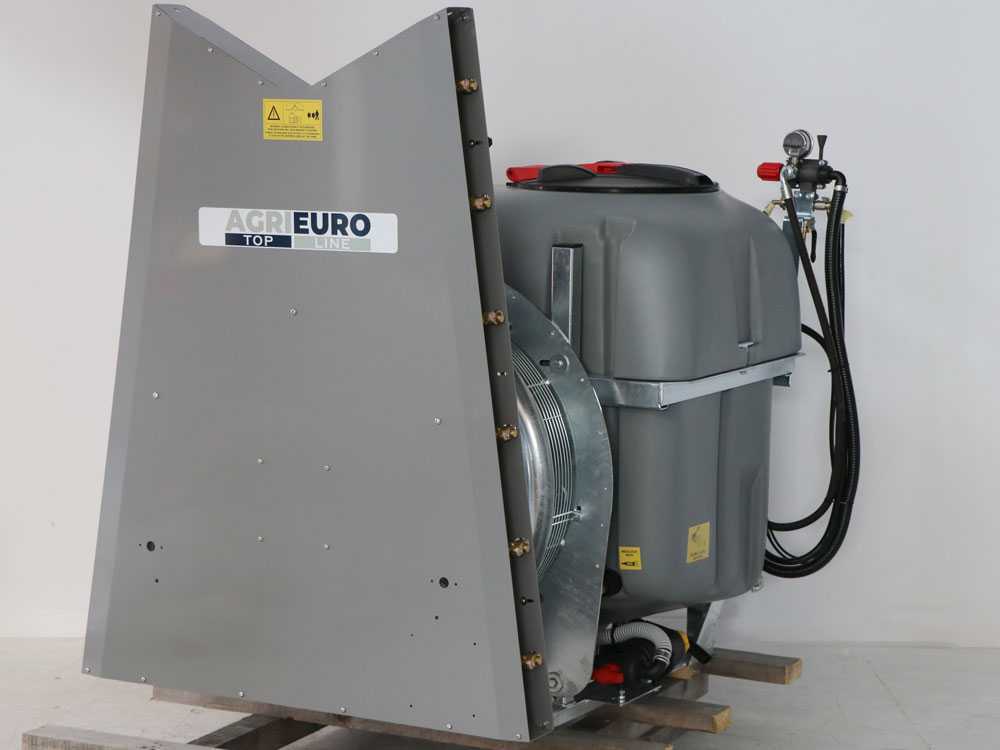 AgriEuro TOP-LINE Gray Tower Reverse 600/70 nevelspuit, 600 liter, pomp AR713, detail 2