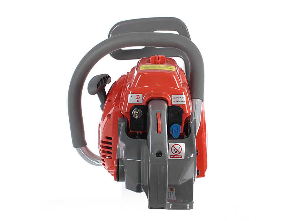 Zomax ZMC 3801 benzine kettingzaag, zwaard 40 cm, detail 2