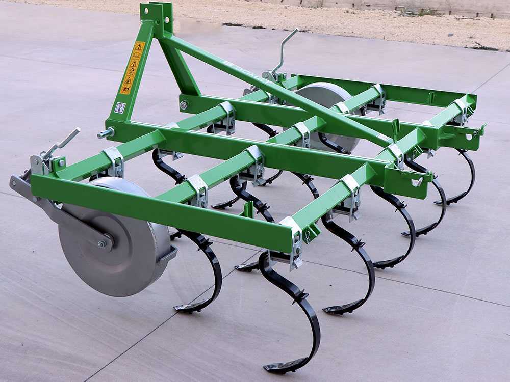 Bomet Dorado cultivator 170 cm, 11 tanden, detail 3