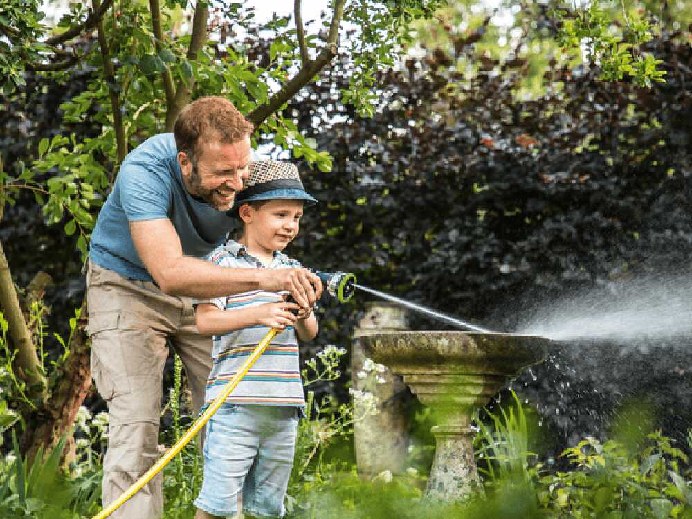 Bosch GardenPump 18V-2000 dompelpomp voor schoon water, 18 V 2,5 Ah, detail 2