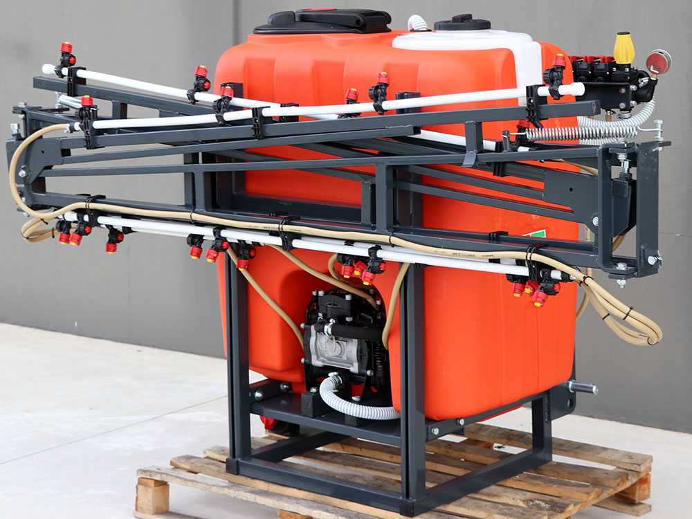 Dal Degan MANDA 300L onkruidspuit, 300 liter, spuitboom 10 m, pomp BP 60K, detail 3