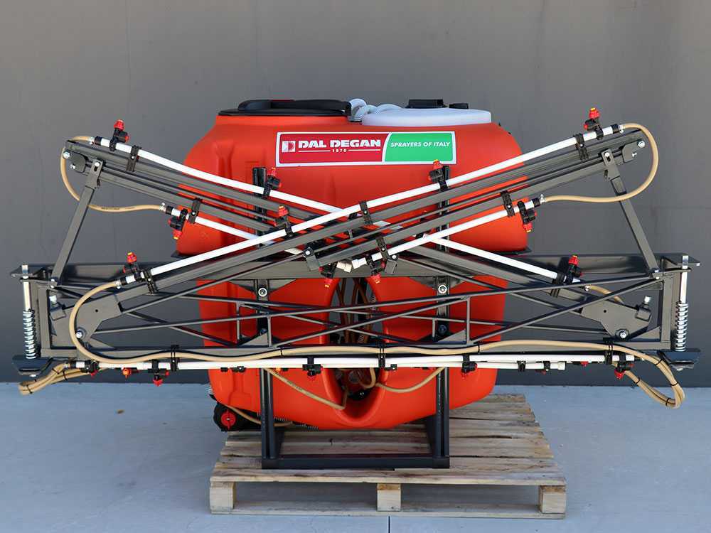 Dal Degan MANDA EXTRA 400L onkruidspuit, 400 liter, spuitboom 12 m, pomp Comet BP 125K, detail 3