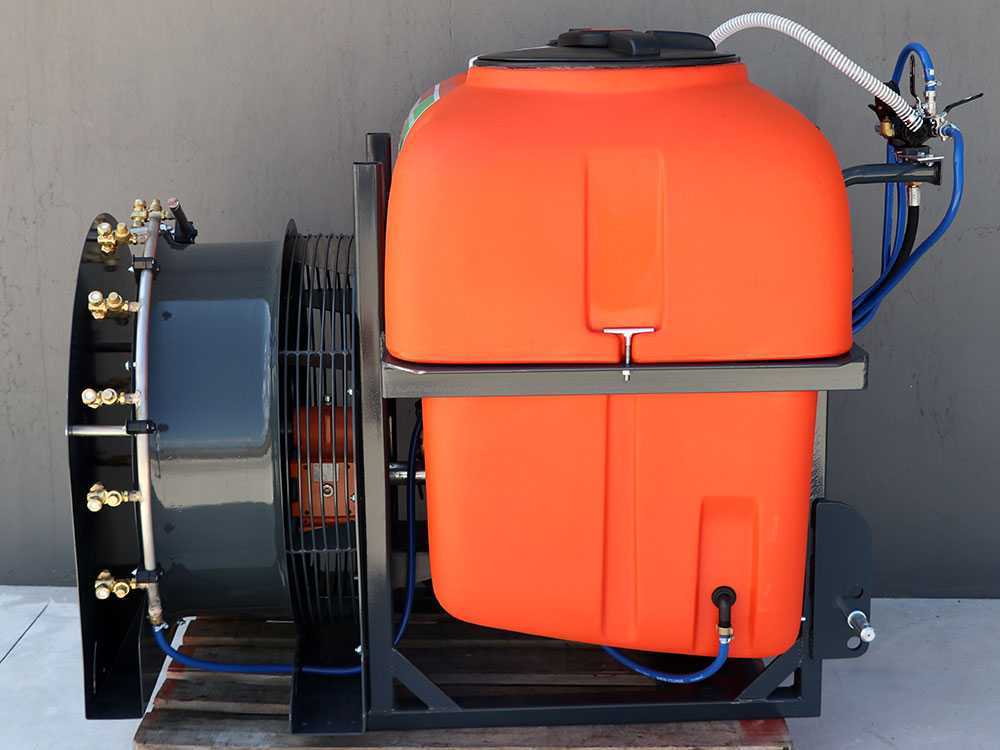 Dal Degan VOLKAN EXTRA 400L nevelspuit, 400 liter, pomp APS 71, detail 3