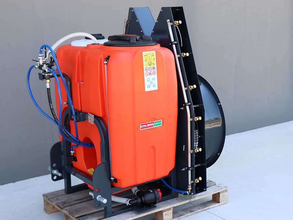 Dal Degan SATURN 300L verticale nevelspuit, 300 liter, pomp APS 51, detail 4