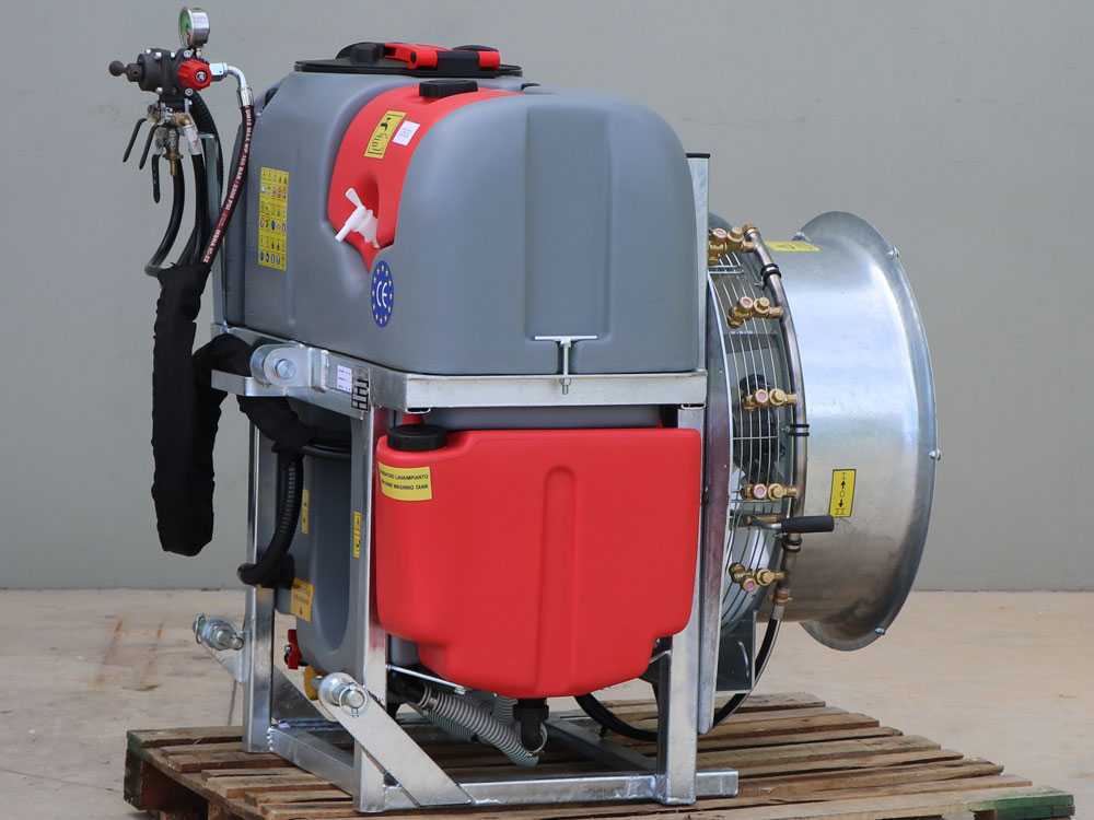 AgriEuro TOP-LINE Gray 200/60 nevelspuit, 200 liter, pomp AR503, detail 4