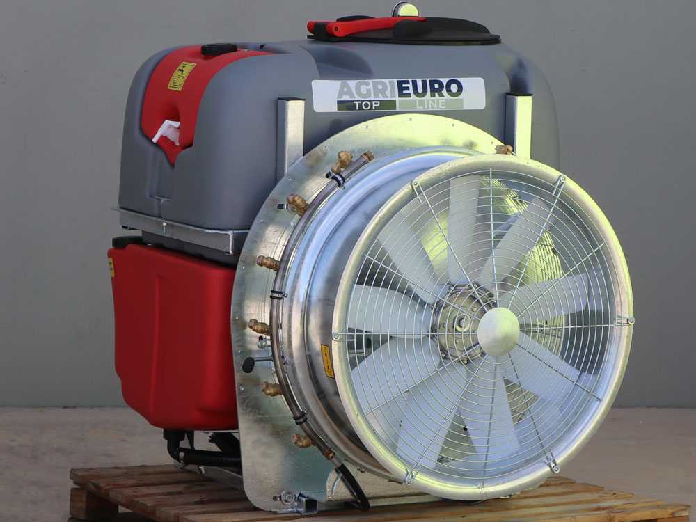 AgriEuro TOP-LINE Gray 300/70 nevelspuit, 300 liter, pomp AR713, detail 4