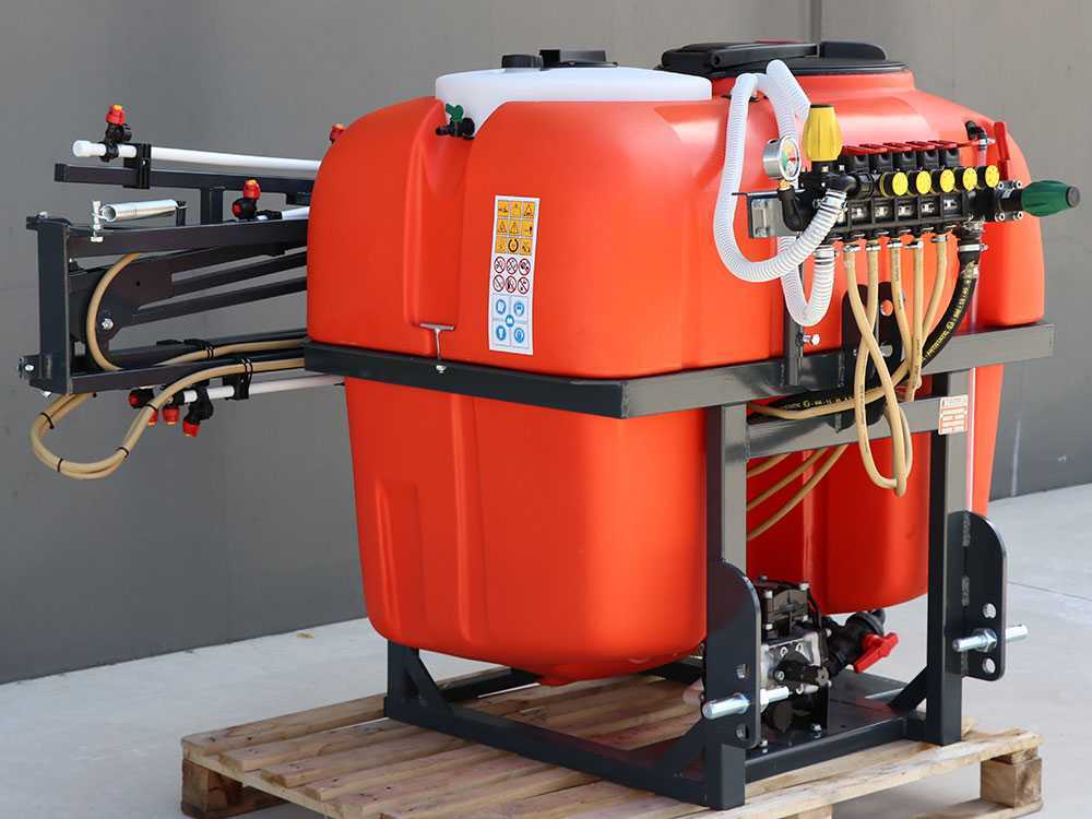 Dal Degan MANDA EXTRA 400 L onkruidspuit, 400 liter, spuitboom 10 m, pomp BP 60K, detail 5