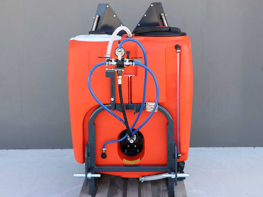 Dal Degan SATURN 300L verticale nevelspuit, 300 liter, pomp APS 51, detail 5