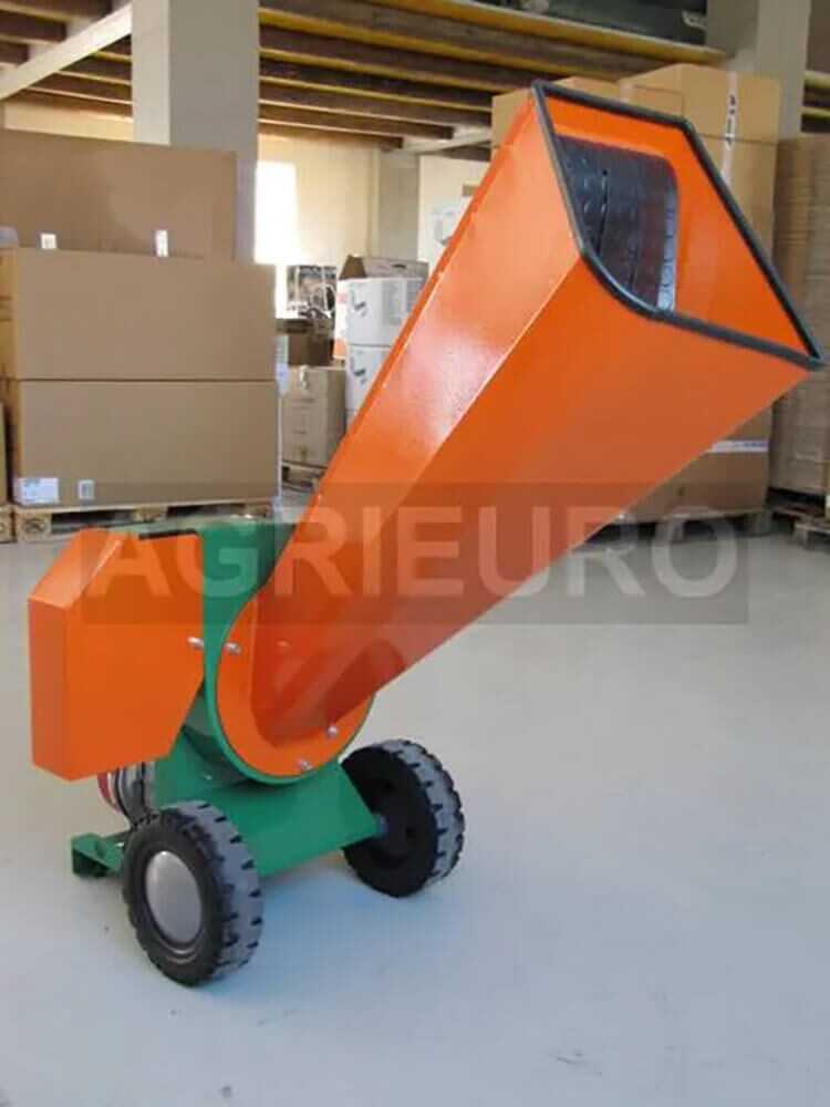 FBC BIO.S2.55H benzine hakselaar, takken tot 50 mm, detail 5