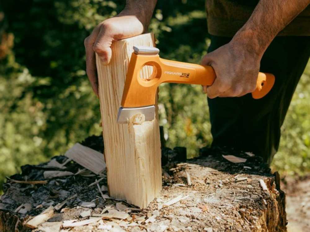 Fiskars X13 bijl, 33 cm, detail 5
