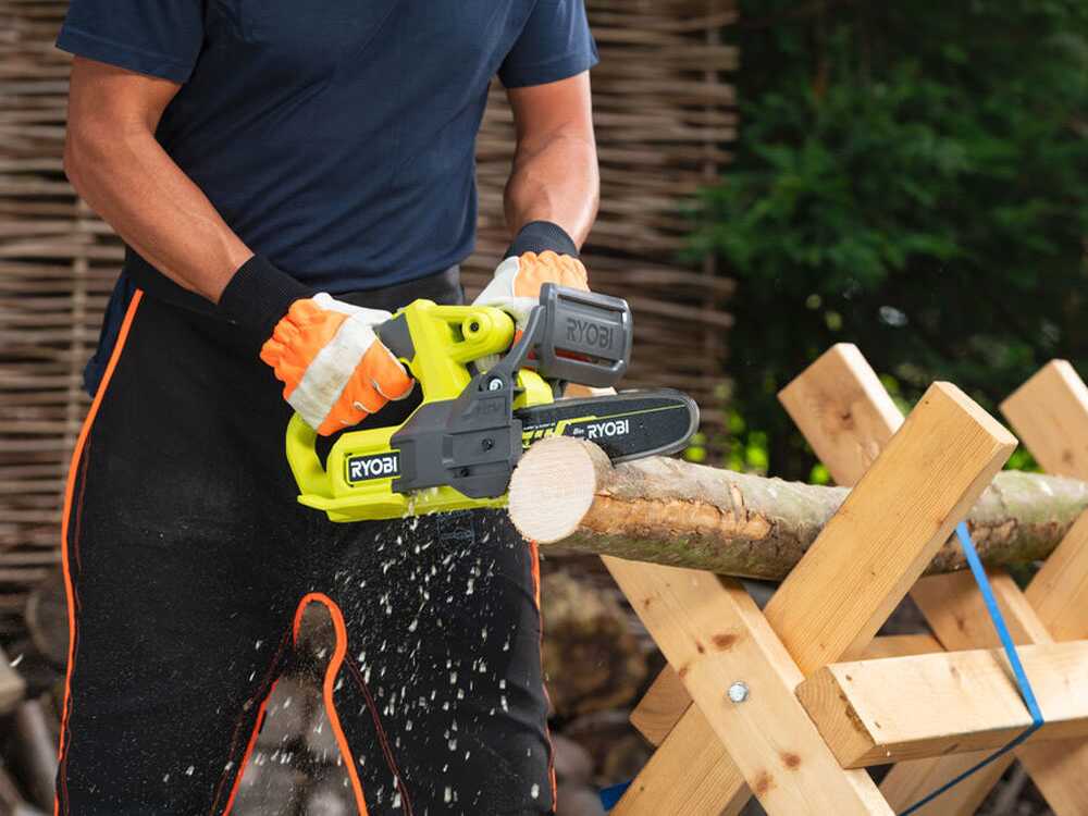 Ryobi RY18CS20A-125 accu kettingzaag, zwaard 20 cm, 18 V 2,5 Ah, detail 5
