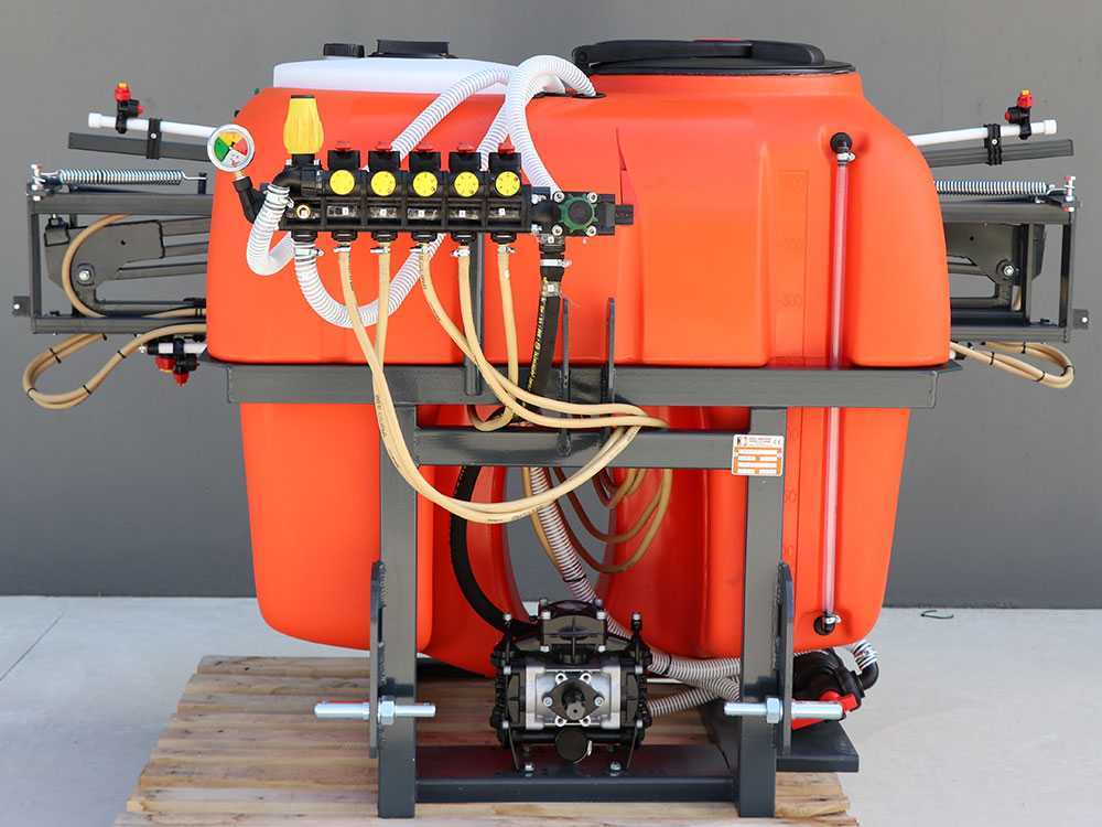 Dal Degan MANDA EXTRA 400 L onkruidspuit, 400 liter, spuitboom 10 m, pomp BP 60K, detail 6