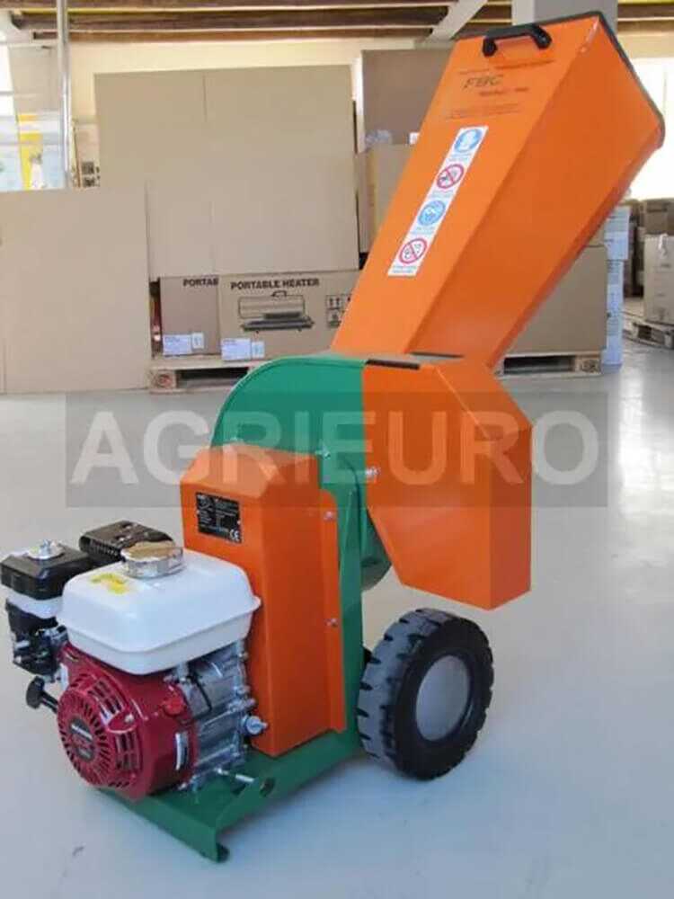 FBC BIO.S2.55H benzine hakselaar, takken tot 50 mm, detail 6