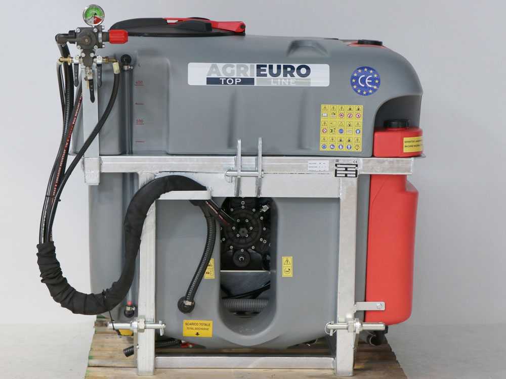 AgriEuro TOP-LINE Gray 600/70 nevelspuit, 600 liter, pomp AR713, detail 6