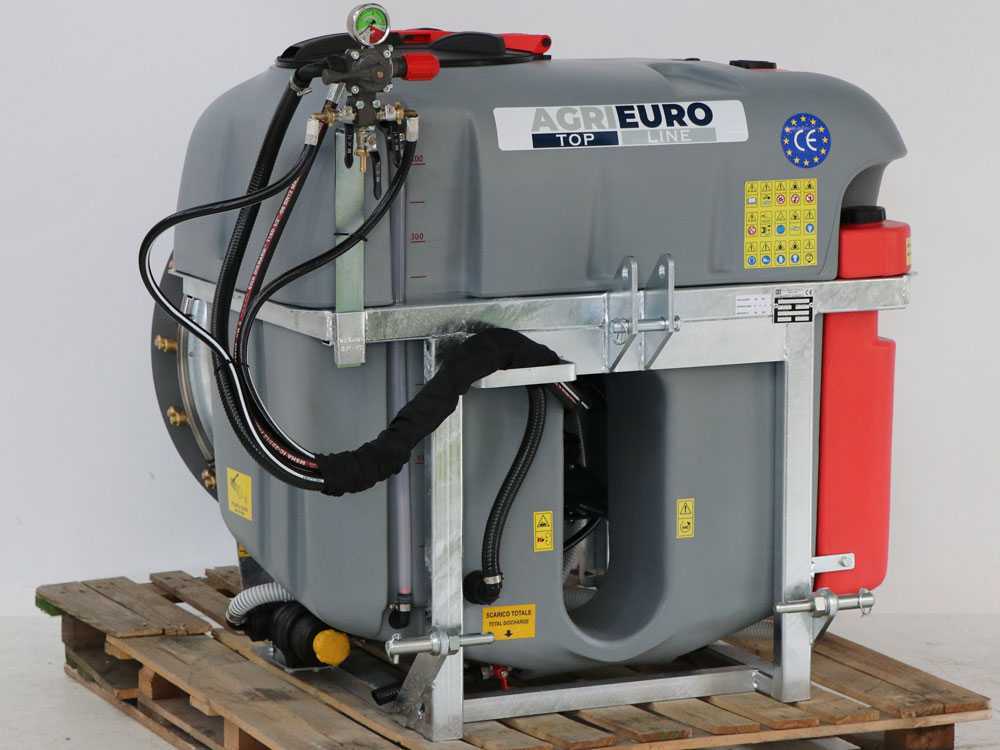 AgriEuro TOP-LINE Gray Reverse 600/70 nevelspuit, 600 liter, pomp AR713, detail 6