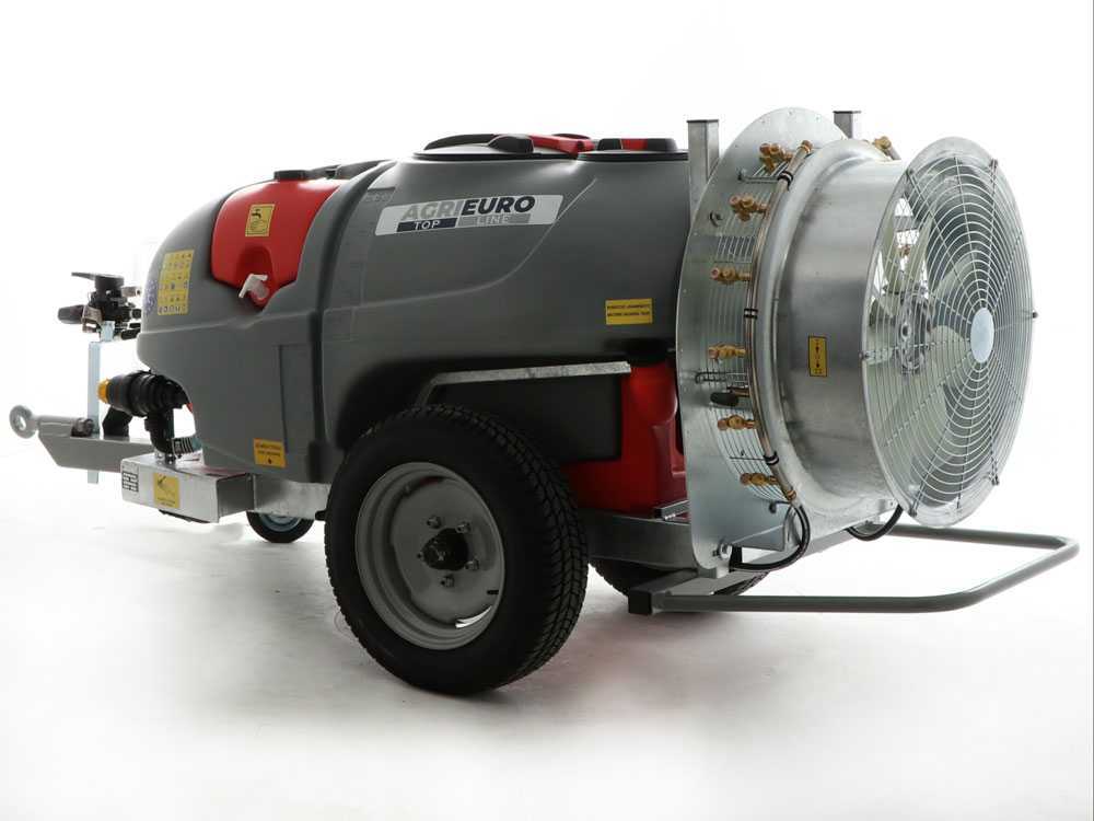 AgriEuro TOP-LINE Gray T Car 600/70 getrokken nevelspuit, 600 liter, pomp AR1064, detail 5
