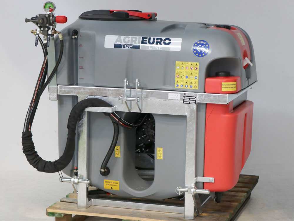 AgriEuro TOP-LINE Gray 600/70 nevelspuit, 600 liter, pomp AR713, detail 7