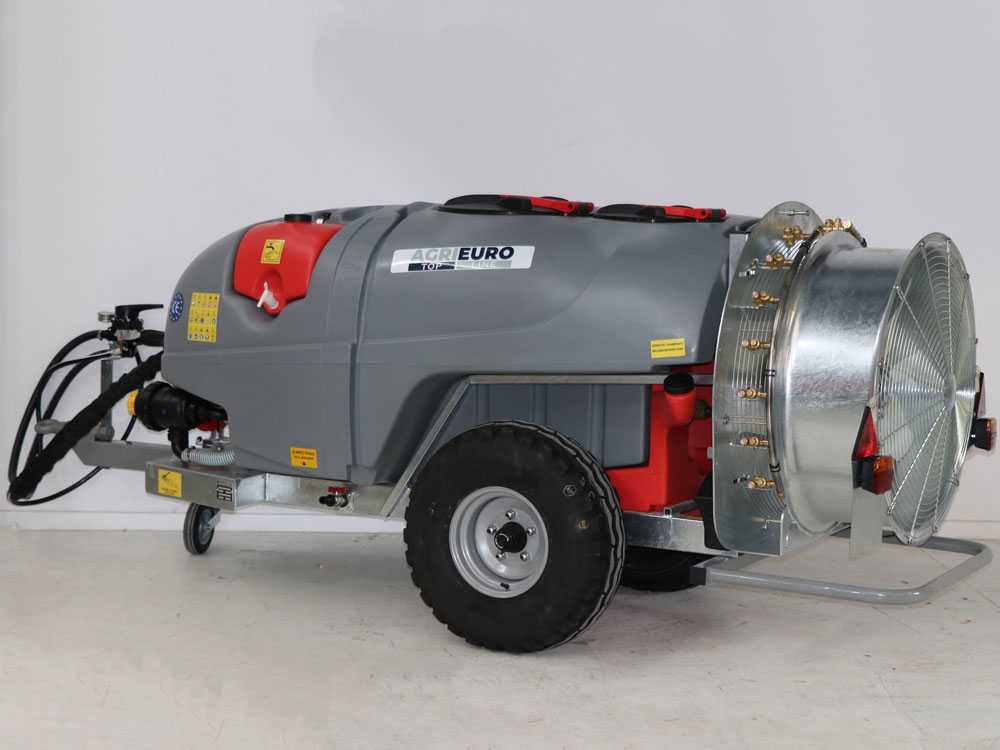 AgriEuro TOP-LINE Gray T Car 1000/80 getrokken nevelspuit, 1000 liter, pomp AR1064, detail 7