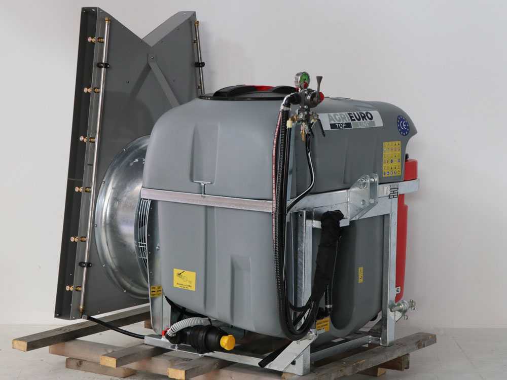 AgriEuro TOP-LINE Gray Tower Reverse 600/70 nevelspuit, 600 liter, pomp AR713, detail 7