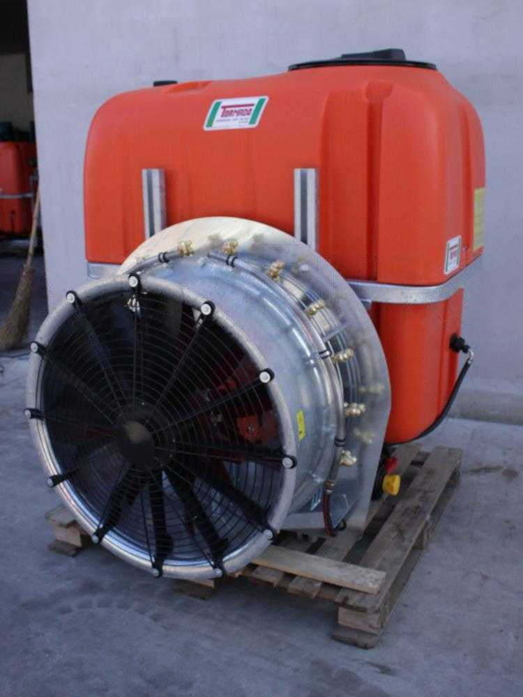 Tornado UN 600/71/700 nevelspuit, 600 liter, detail 7