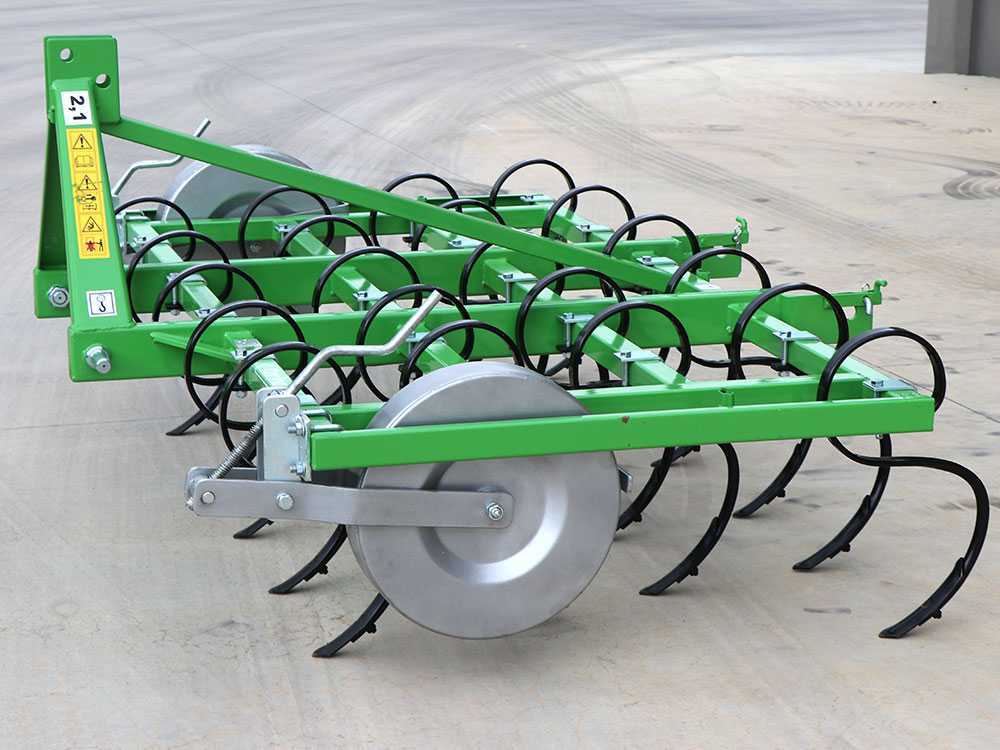 Bomet Carina S cultivator 180 cm, 18 tanden, detail 8
