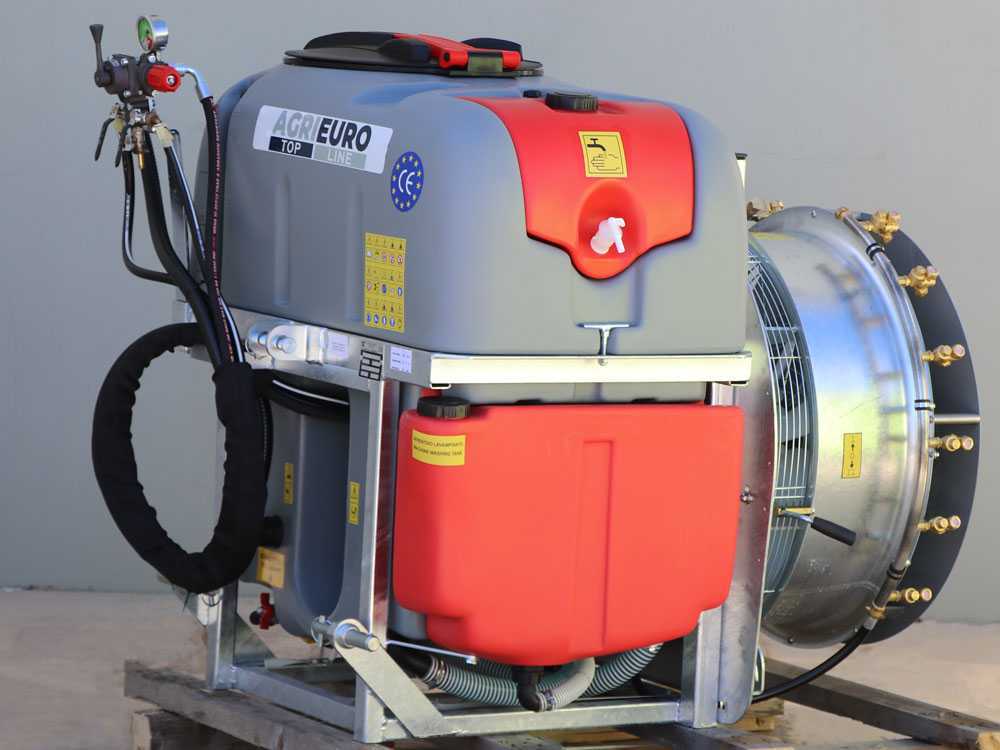 AgriEuro TOP-LINE Gray Reverse 300/70 nevelspuit, 300 liter, pomp AR713, detail 8