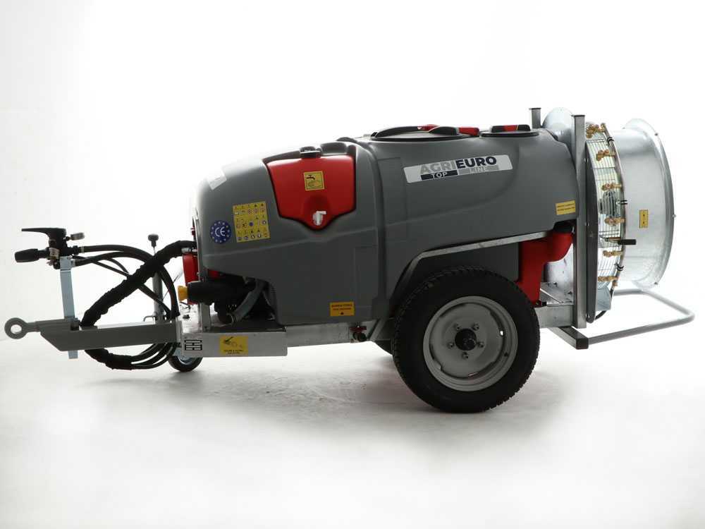AgriEuro TOP-LINE Gray T Car 600/70 getrokken nevelspuit, 600 liter, pomp AR1064, detail 7