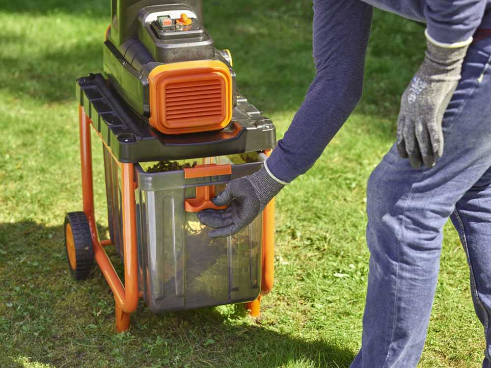 Black & Decker BEGAS5800-QS elektrische hakselaar, takken tot 45 mm, detail 9