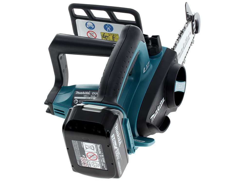 Makita DUC122ZK LXT accu kettingzaag, zwaard 11,5 cm, 36 V zonder accu, detail 9