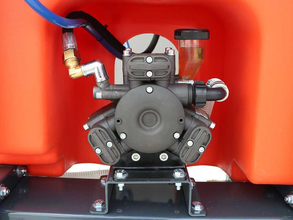Dal Degan ILEO 200 L veldspuit, 200 liter, pomp Comet APS 31, detail 10