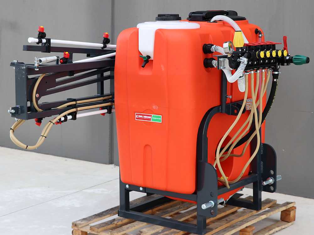 Dal Degan MANDA 300L onkruidspuit, 300 liter, spuitboom 10 m, pomp BP 60K, detail 10