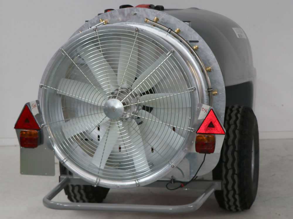 AgriEuro TOP-LINE Gray T Car 1000/80 getrokken nevelspuit, 1000 liter, pomp AR1064, detail 10