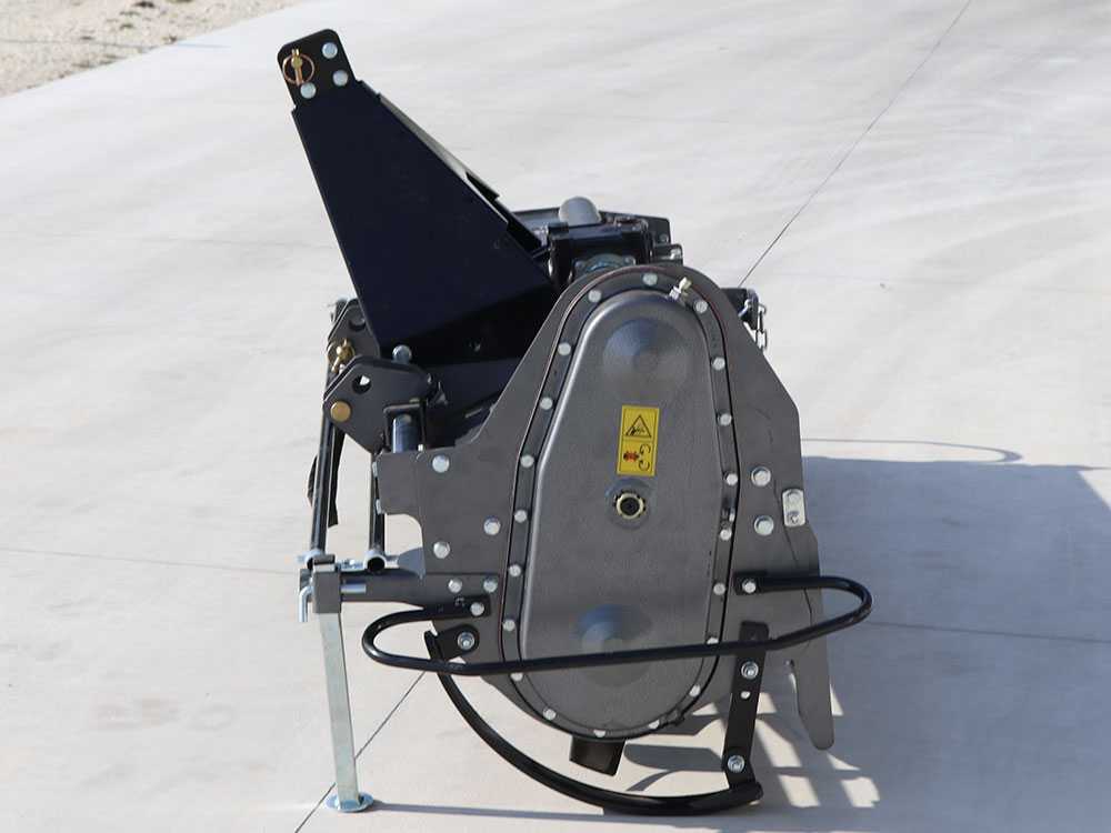 BlackStone BHTL-180 grondfrees 180 cm, hydraulisch verschuifbaar, detail 11