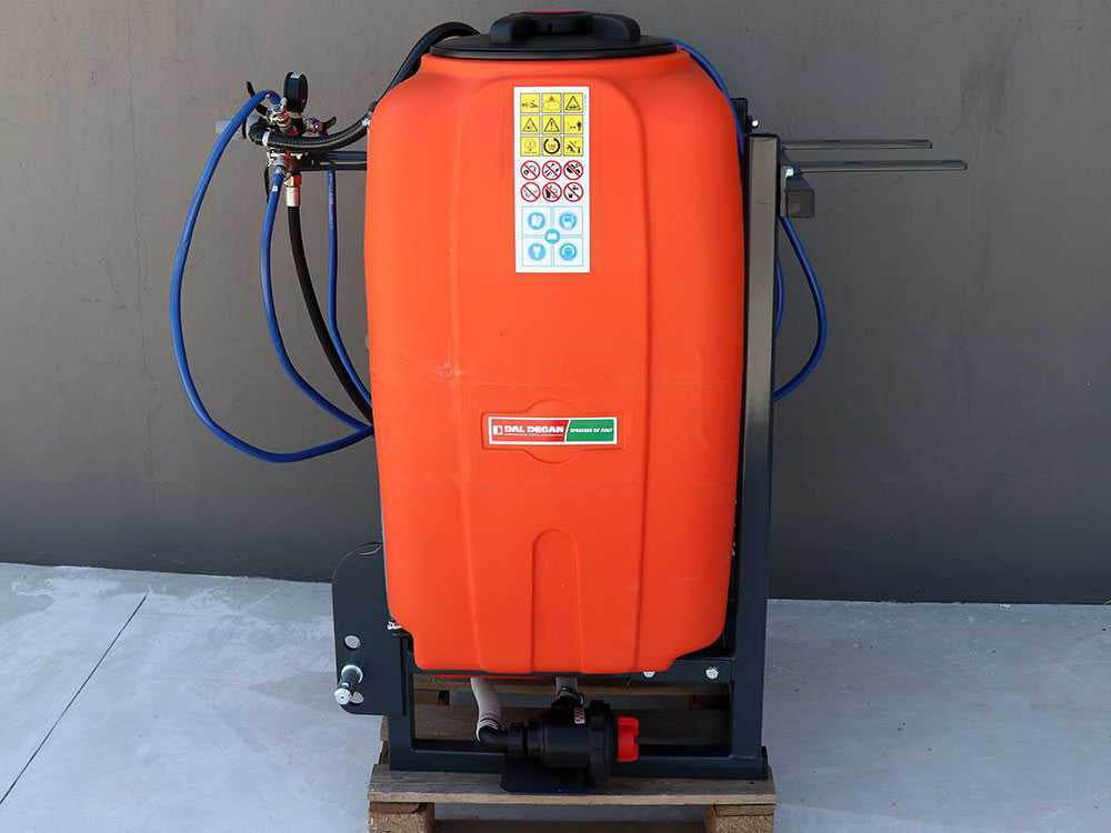 Dal Degan ILEO 300 L veldspuit, 300 liter, pomp YP 70, detail 11
