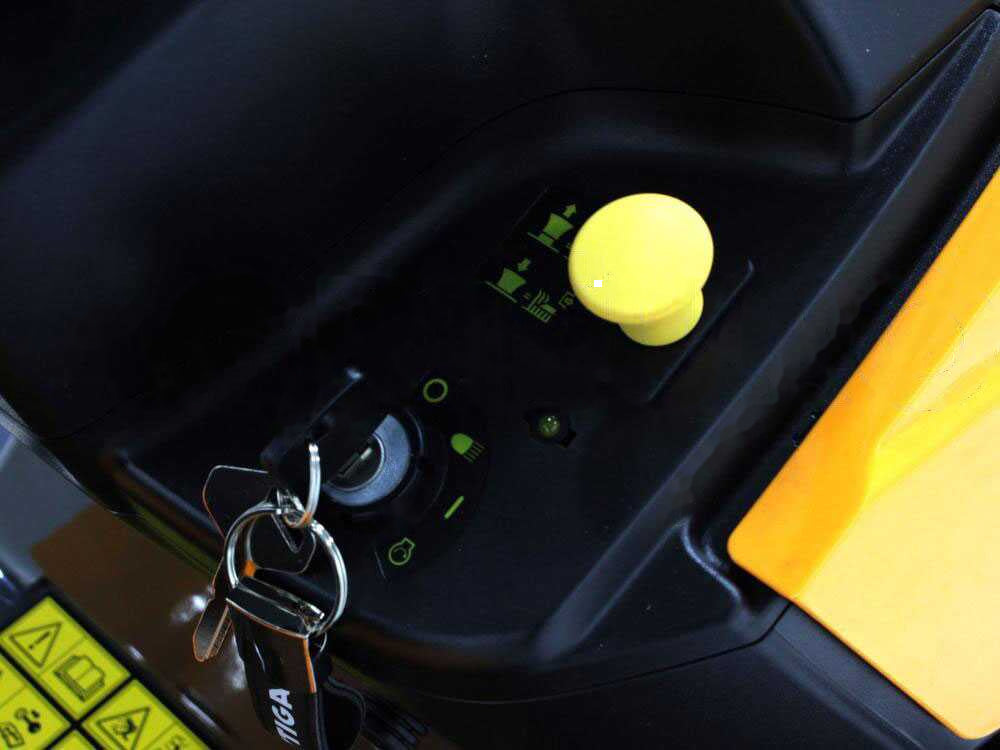 Stiga Estate 384 gazontractor met opvangbak 84 cm, hydrostaat, detail 12