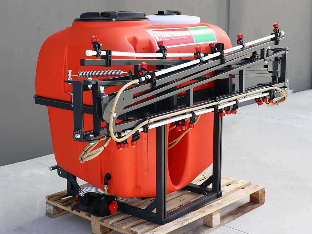 Dal Degan MANDA EXTRA 400 L onkruidspuit, 400 liter, spuitboom 10 m, pomp BP 60K, detail 14