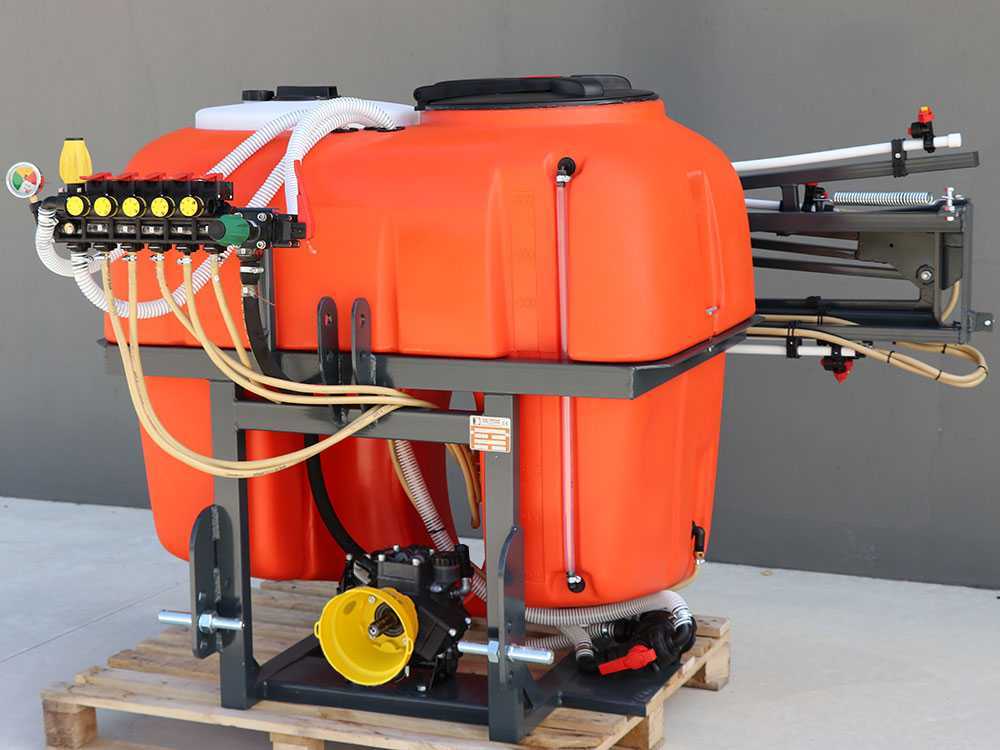 Dal Degan MANDA EXTRA 400 L onkruidspuit, 400 liter, spuitboom 10 m, pomp YP70, detail 15