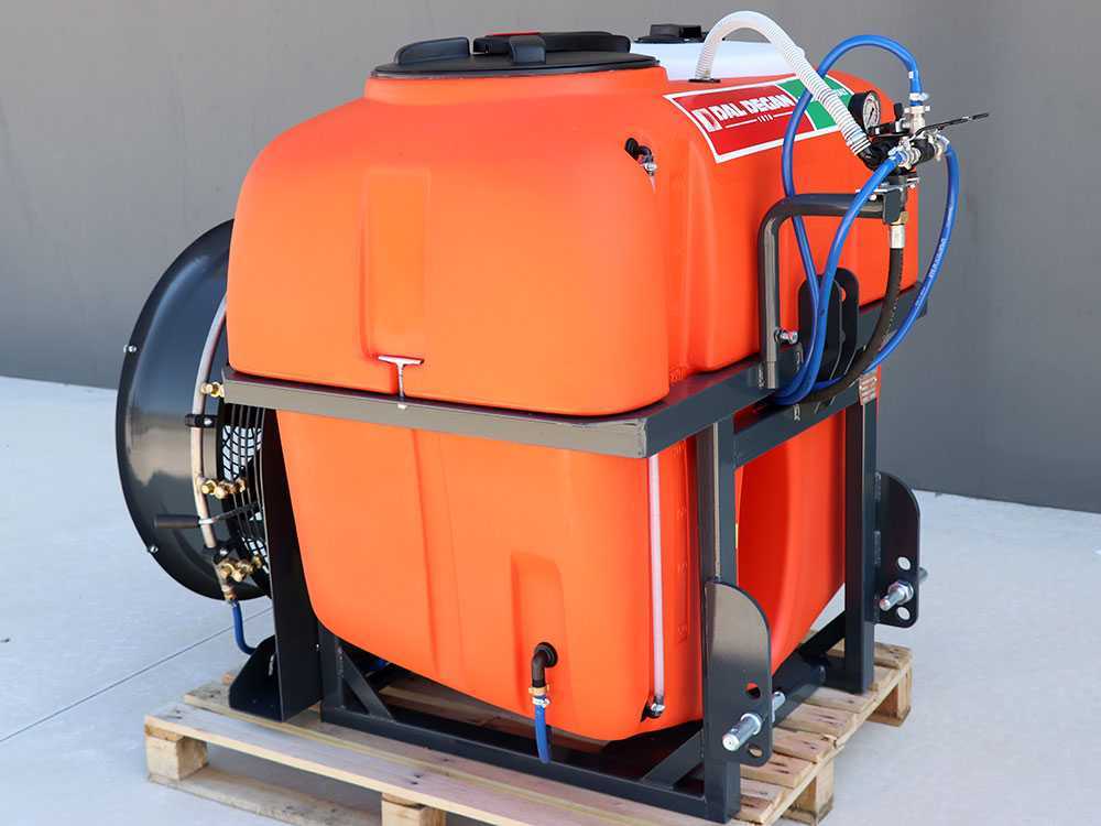Dal Degan SOFIA EXTRA 400L nevelspuit, 400 liter, pomp YP 70, detail 15
