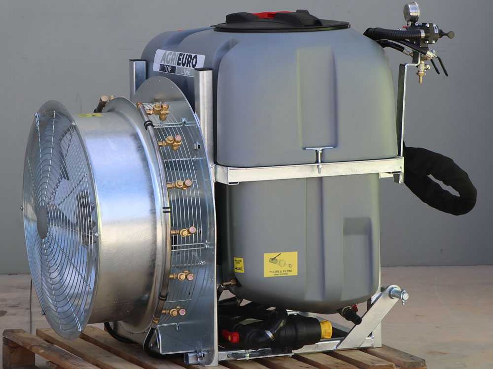 AgriEuro TOP-LINE Gray 300/70 nevelspuit, 300 liter, pomp AR713, detail 15