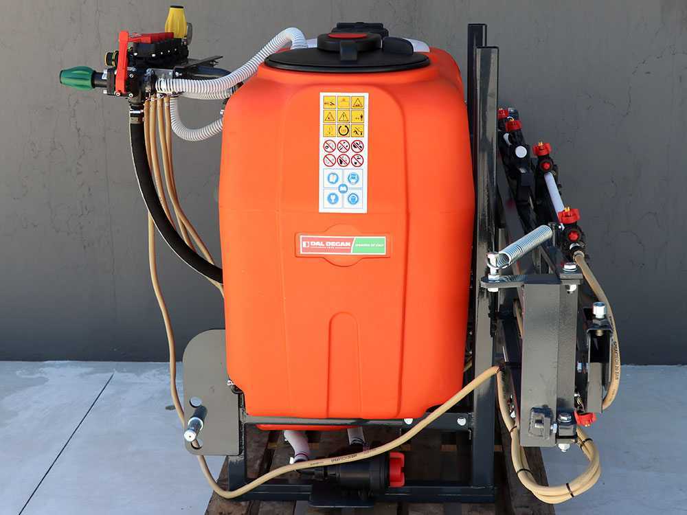 Dal Degan MANDA 300L onkruidspuit, 300 liter, spuitboom 10 m, pomp BP 60K, detail 16