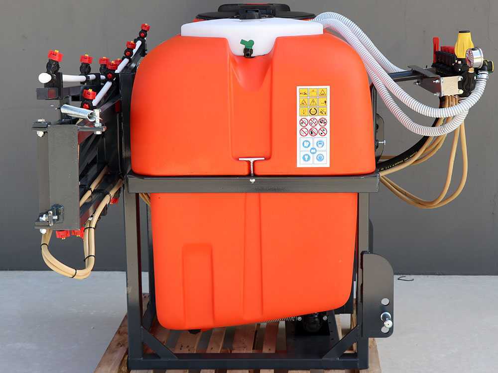 Dal Degan MANDA EXTRA 400 L onkruidspuit, 400 liter, spuitboom 10 m, pomp BP 60K, detail 16