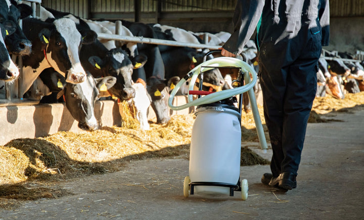 
  Excellent Cow Drencher Kar - artikelnummer COWD00001
