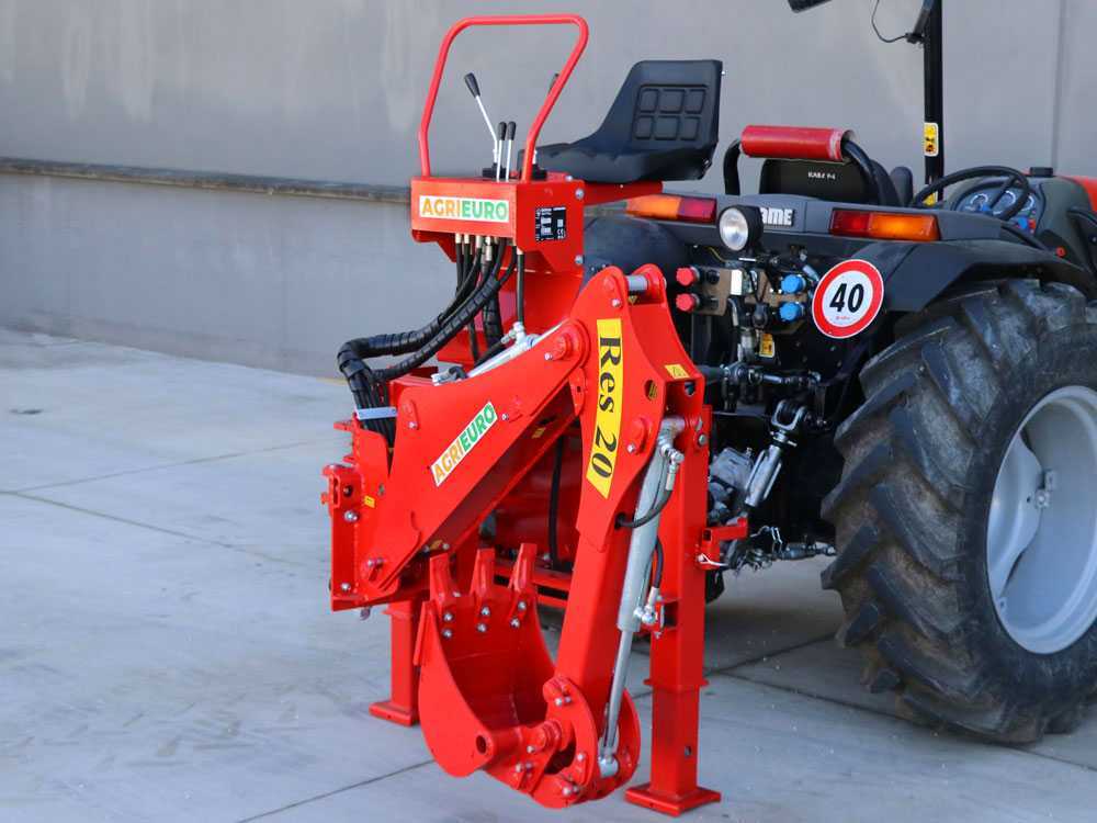 AgriEuro TOP-LINE RES20 graafarm voor de trekker, zijwaarts verschuifbaar, detail 4