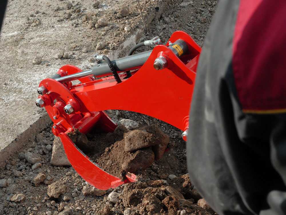 AgriEuro TOP-LINE RES30 graafarm voor de trekker, zijwaarts verschuifbaar, detail 11