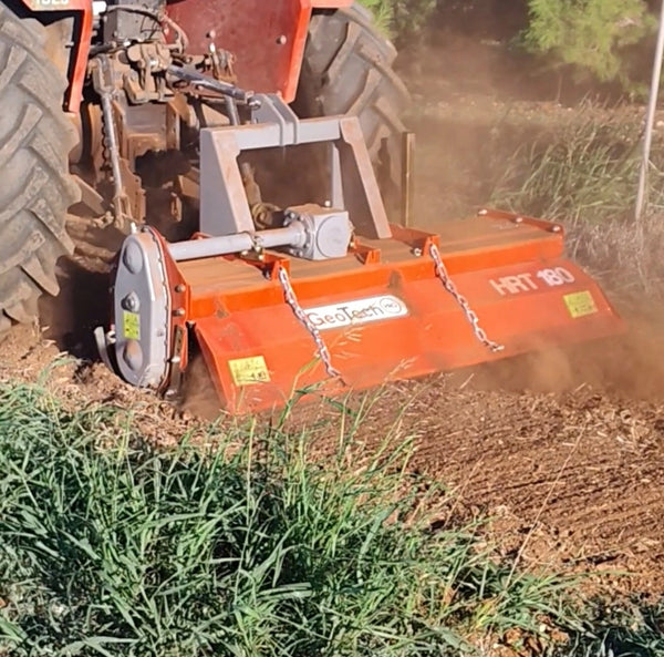 GeoTech Pro HRT-180 grondfrees 180 cm, aan het werk in de akker (foto van een gebruiker)