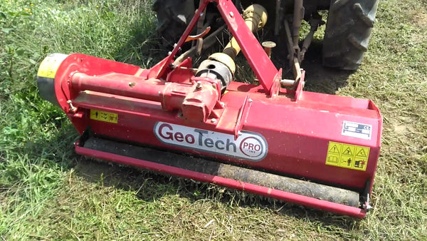 GeoTech Pro LFM125 klepelmaaier 123 cm, aan de trekker, op het gras (foto van een gebruiker)